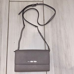 Barely used Michael Kors Crossbody Bag